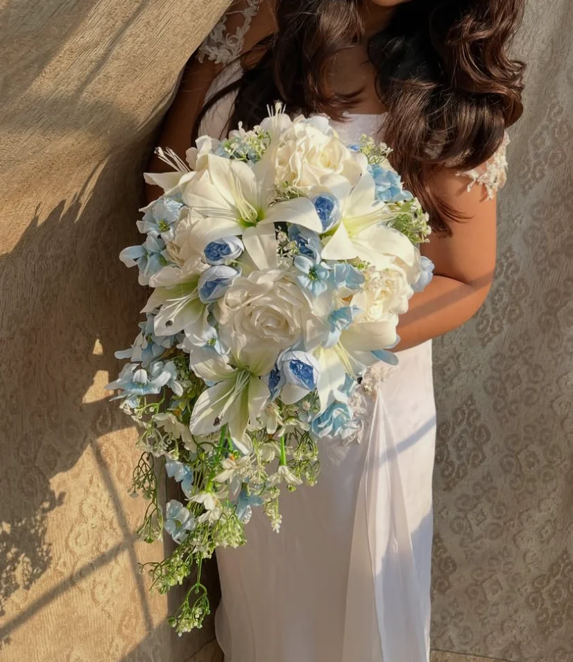 Blue Lilly Cascade, bouquet by Allies Atelier